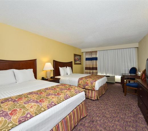Lamplighter Inn-South