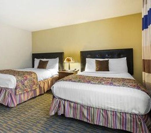 Lamplighter Inn-South