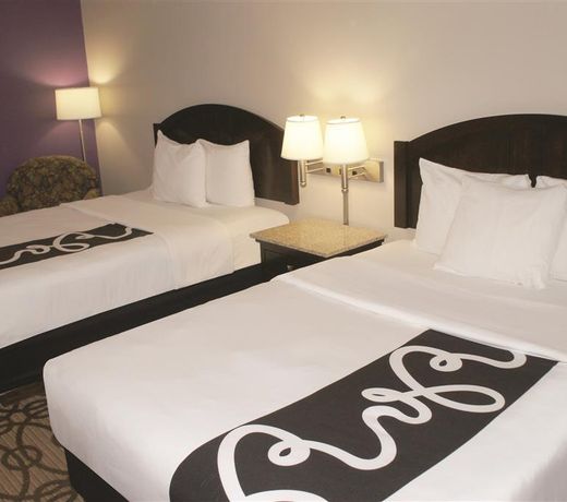 La Quinta by Wyndham Springfield South