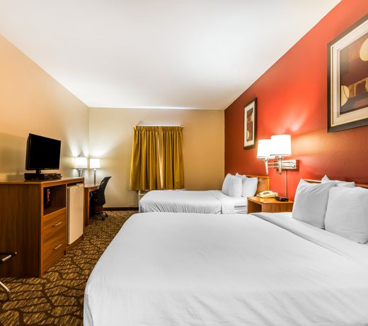 Quality Inn & Suites Chesterfield Village