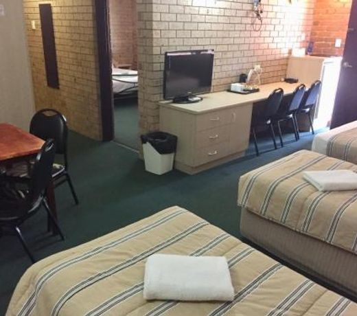 Castle Motor Lodge