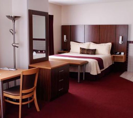 Northfield Inn Suites and Conference Center