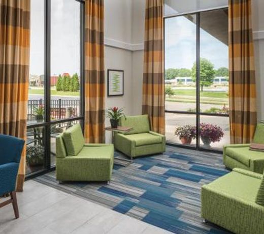 Holiday Inn Express & Suites Springfield, an IHG Hotel