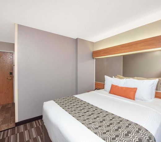 Microtel Inn & Suites by Wyndham Springfield