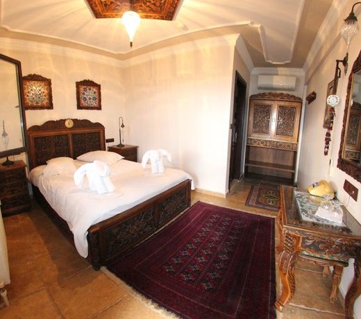 Nilya Hotel