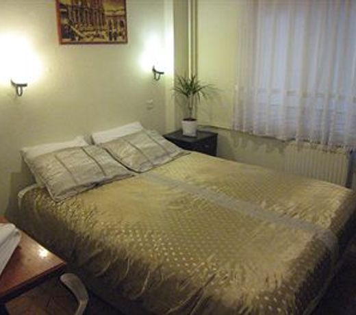 Paris Hotel