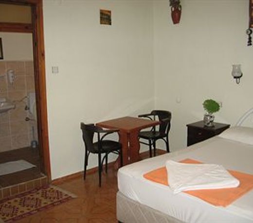 Paris Hotel