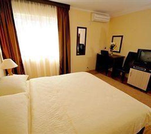 Philia Hotel