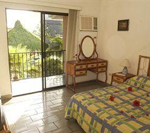 Hotel Plaza Los Dorados