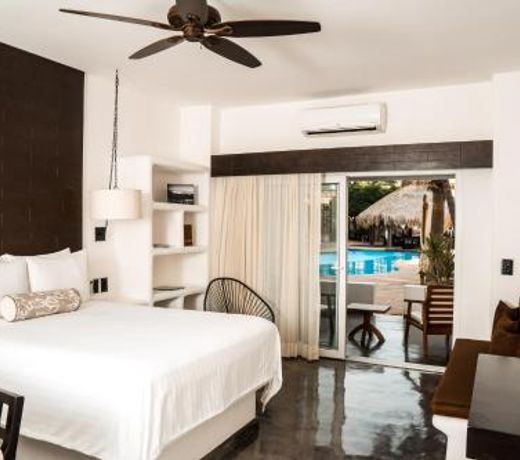 Bahia Hotel & Beach House
