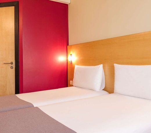 ibis Sharq