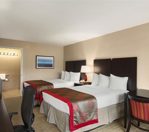 Ramada by Wyndham Naples