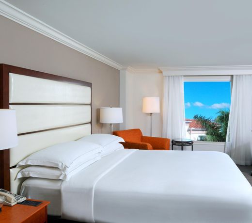 Hilton Naples