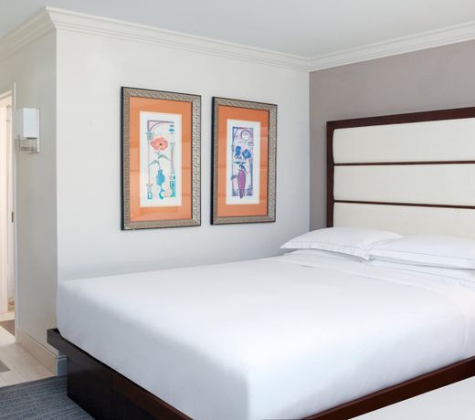 Hilton Naples