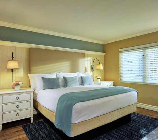 Edgewater Beach Hotel