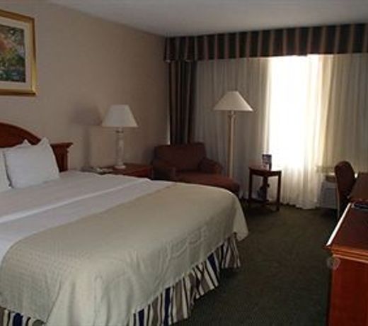 Armstrong Inn and Suites