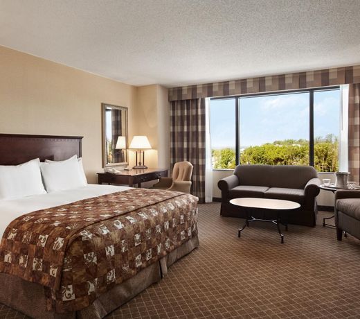 Hilton Greenville
