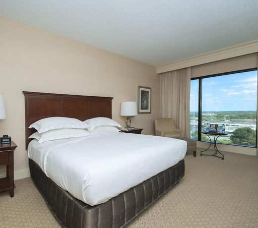 Hilton Greenville