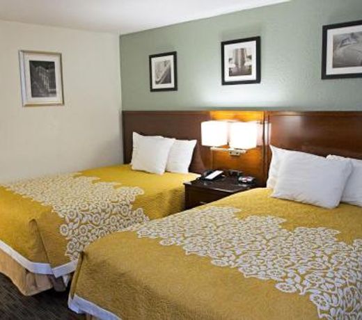 Days Inn by Wyndham Greenville