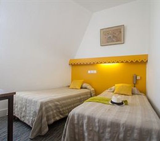 LOGIS Hotel Majestic Chatelaillon Plage - La Rochelle