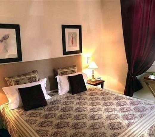Hotel Orly