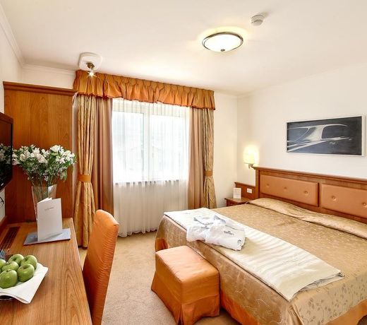Sartori's Hotel