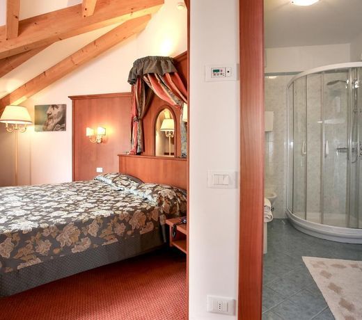 Sartori's Hotel