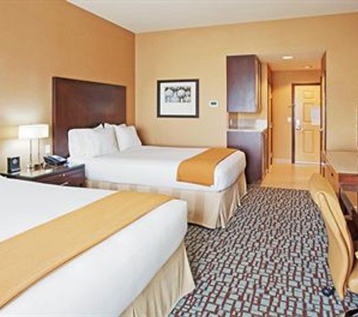 Holiday Inn Express & Suites Salinas, an IHG Hotel