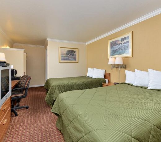 Salinas Inn
