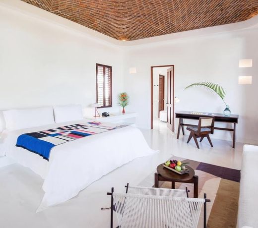Hotel Esencia