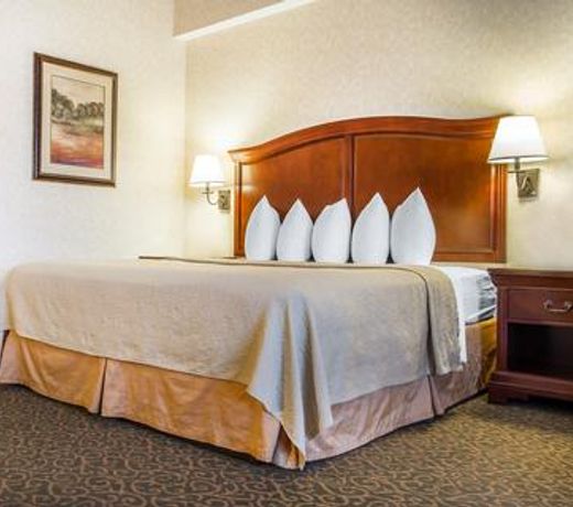 Quality Inn & Suites Evergreen Hotel