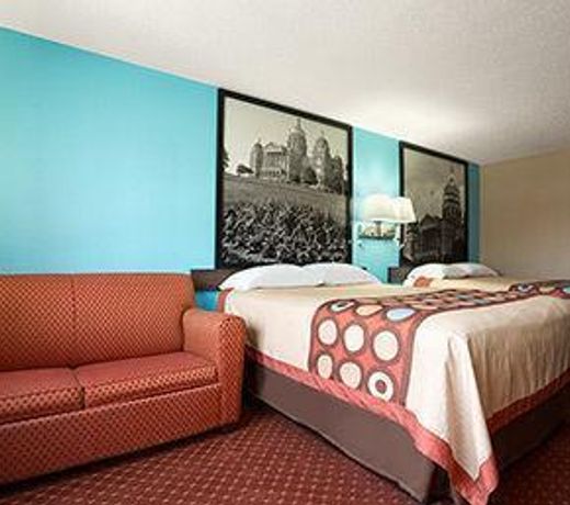 Super 8 by Wyndham Cedar Rapids
