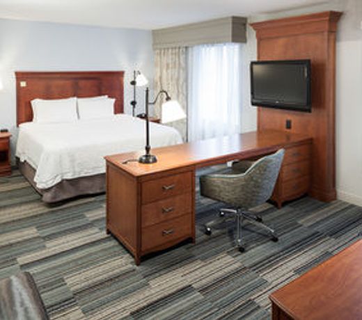 Hampton Inn & Suites Cedar Rapids