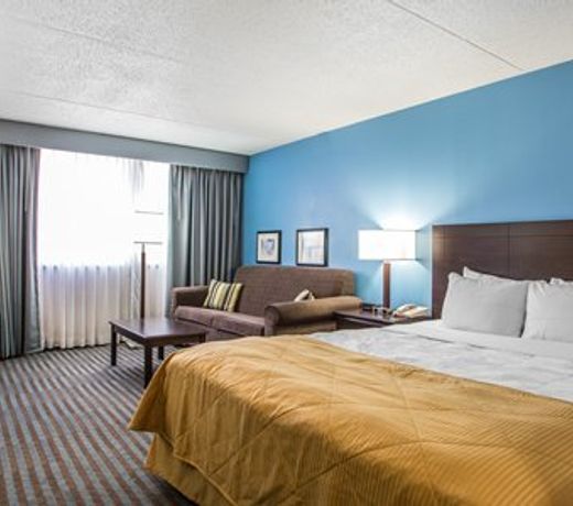 Ramada by Wyndham Cedar Rapids