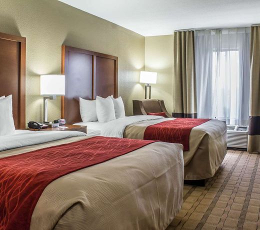 Comfort Inn & Suites Cedar Rapids North - Collins Road