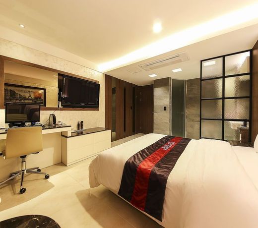 Hotel Zenith