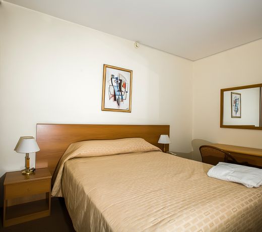 Victoria Hotel