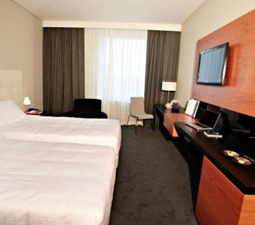 Cosmopolitan Hotel