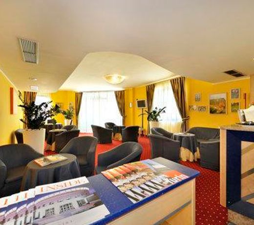 Blu Hotel; Sure Hotel Collection by Best Western