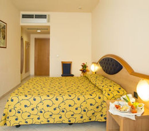 Blu Hotel; Sure Hotel Collection by Best Western