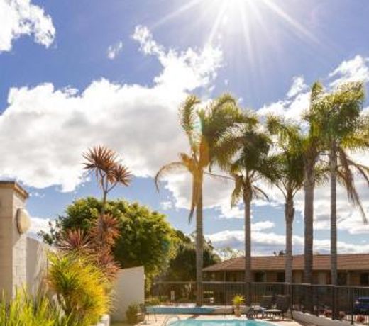 Sunseeker Motor Inn