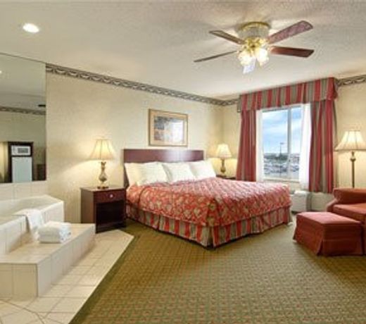Baymont by Wyndham Evansville East