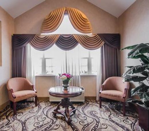 Econo Lodge Inn & Suites Evansville