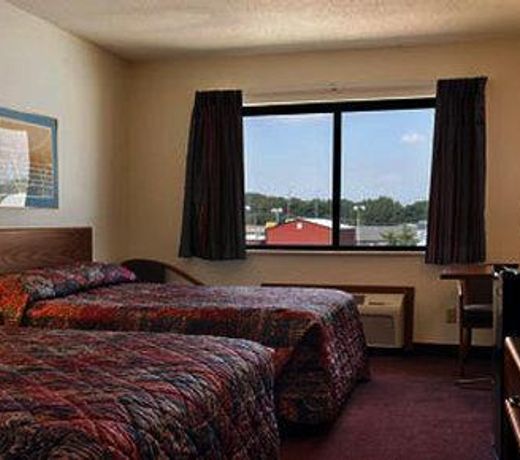 Super 8 by Wyndham Evansville East