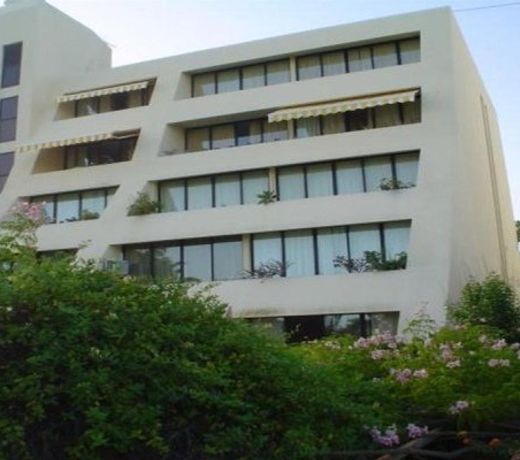 Apartment with Pool View IN Vila Marachique