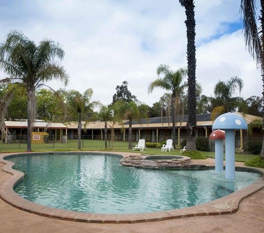 Barooga Country Inn Motel