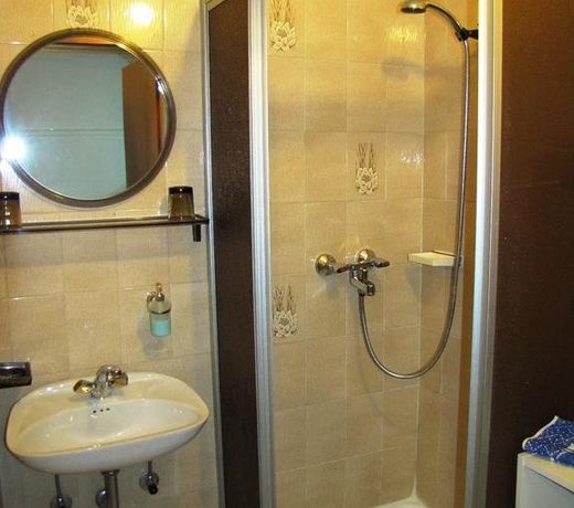 ROOMS DARINKA