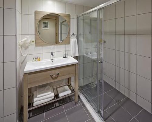 Rox Hotel Istanbul Ataturk Airport - Бакыркёй - фото 10