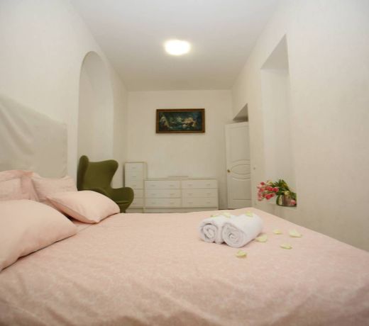 Odessa Deribasovskaya Apartment
