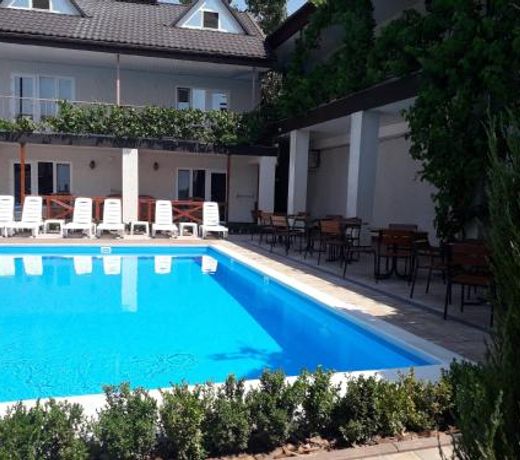 Sen Jak Hotel